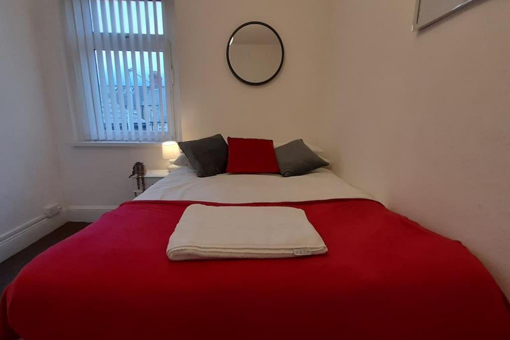 Spacious 4 Bedroom, Free Netflix, Central Location Cardiff Esterno foto