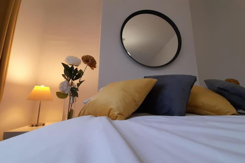 Spacious 4 Bedroom, Free Netflix, Central Location Cardiff Esterno foto